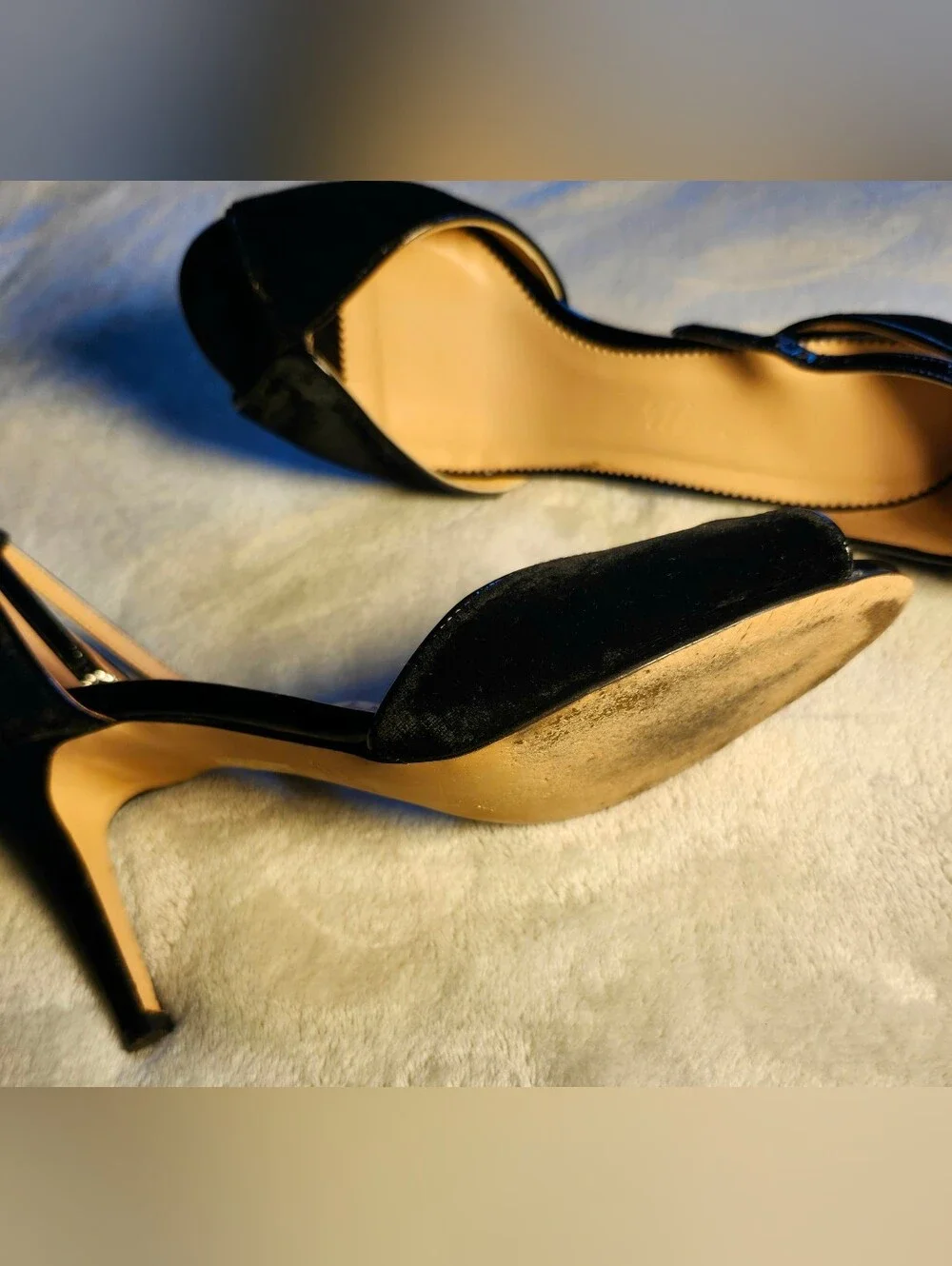 Rylie Peep Toe Heels In Velvet Black